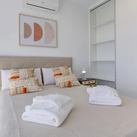 Homu Sama - Muy Cerca De La Playa *